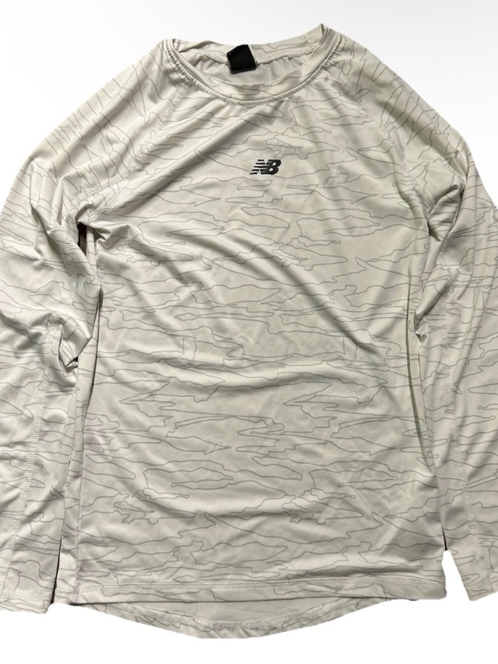 Boy’s New Balance Lightweight Long Sleeve Shirt Size Medium (10/12)